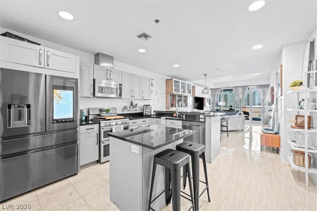 4525 Dean Martin Drive photo 3