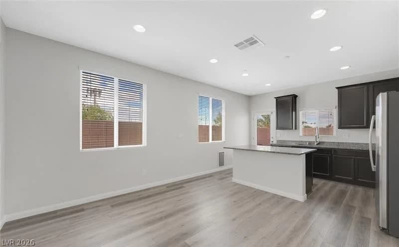1810 Pebble Cove Avenue photo 4