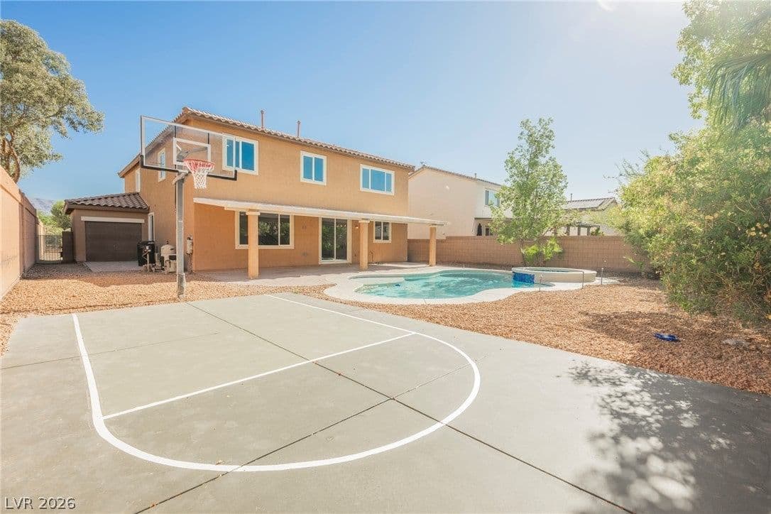 305 Petrus Court photo 3