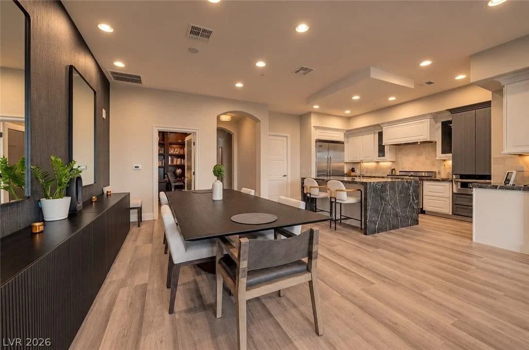 9101 Alta Drive photo 5