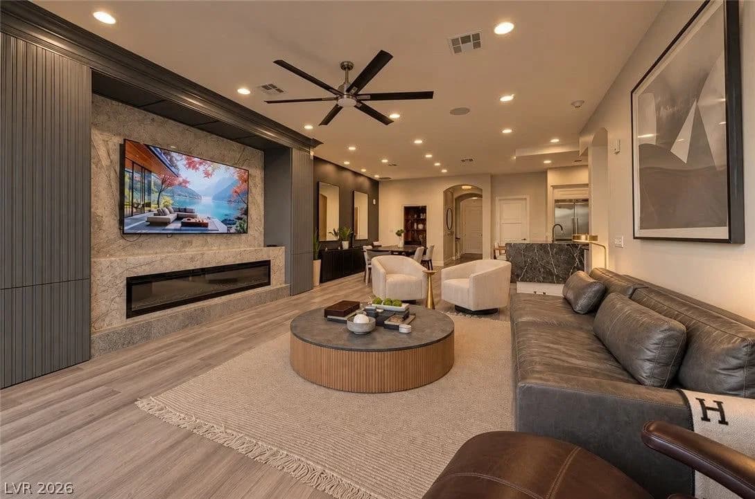 9101 Alta Drive photo 4