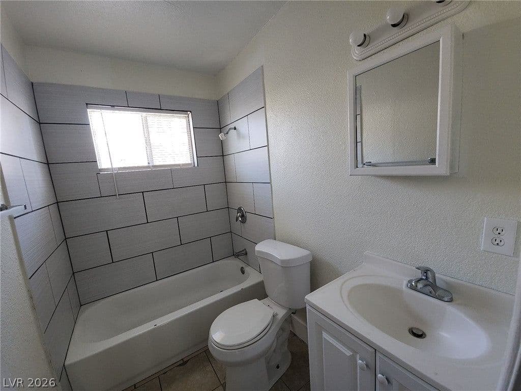 2513 Cedar Avenue photo 5
