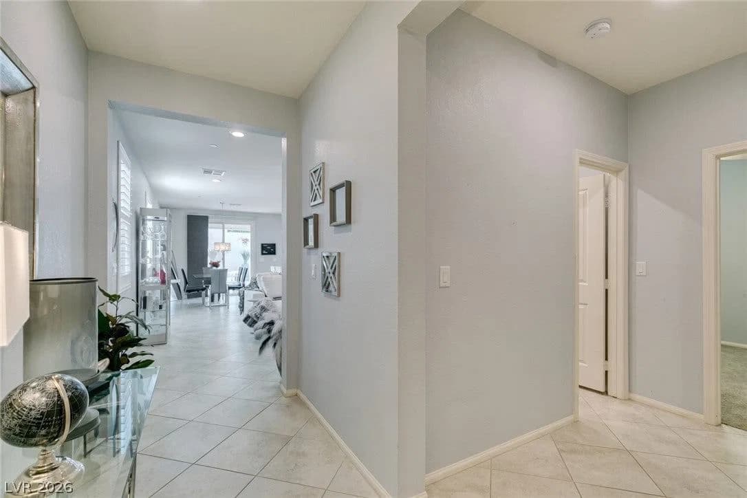 2927 Tranquil Brook Avenue photo 2
