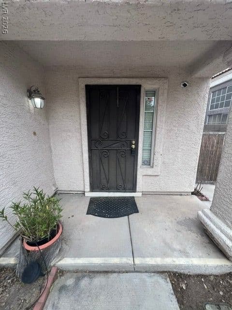 9112 Quiet Cove Way photo 2