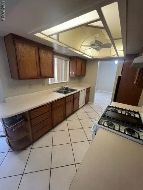 9112 Quiet Cove Way photo 5