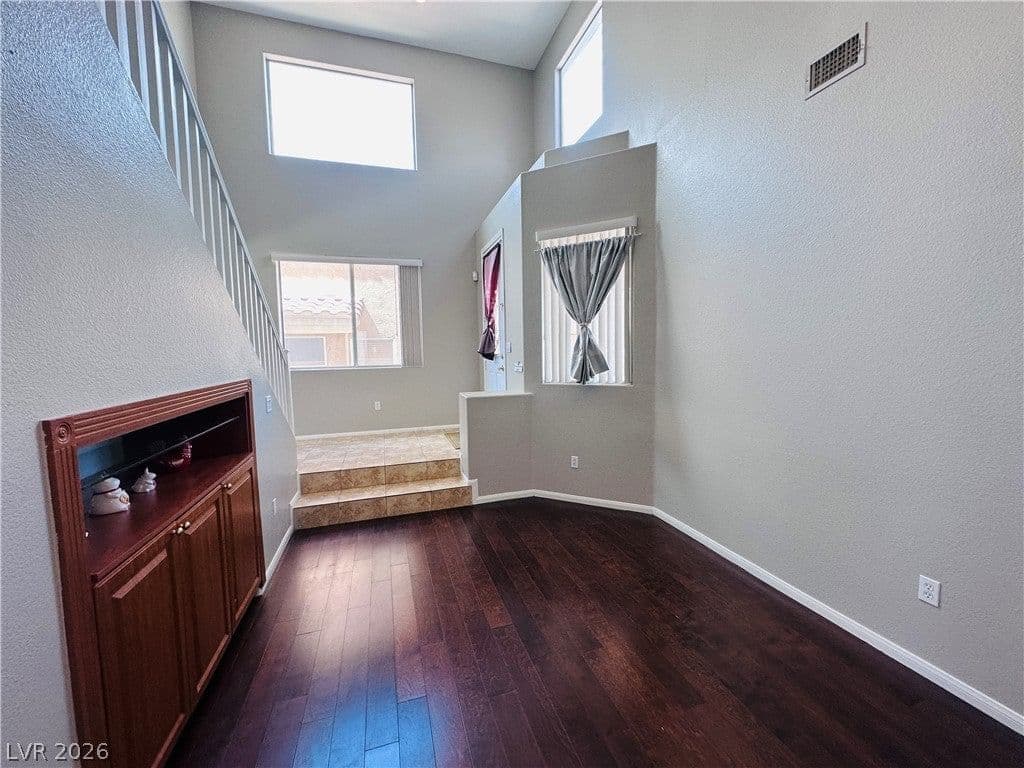 6789 Gold Yarrow Street photo 2