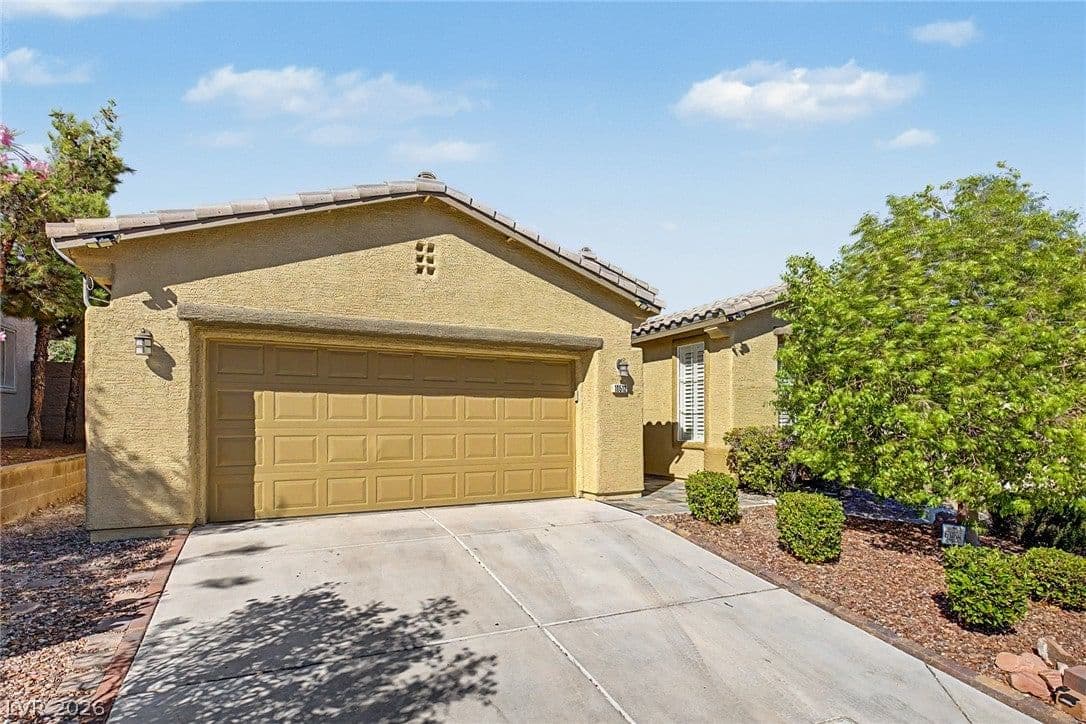 10512 Courtney Cove Avenue photo 5