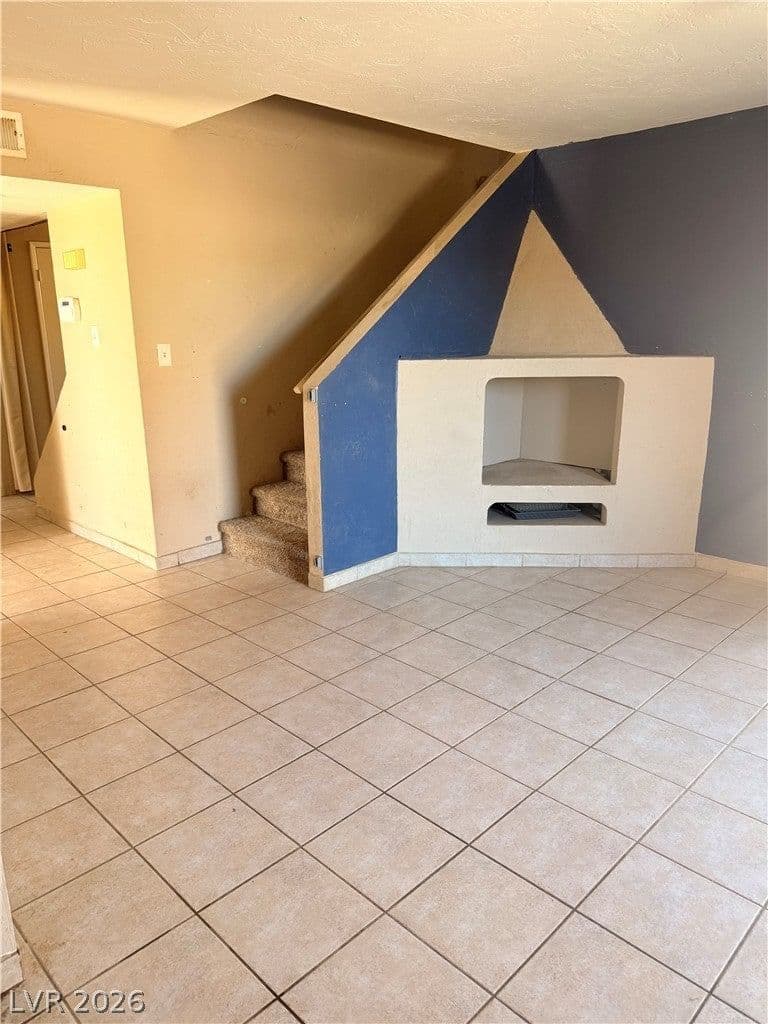 301 Lakeview Drive photo 3