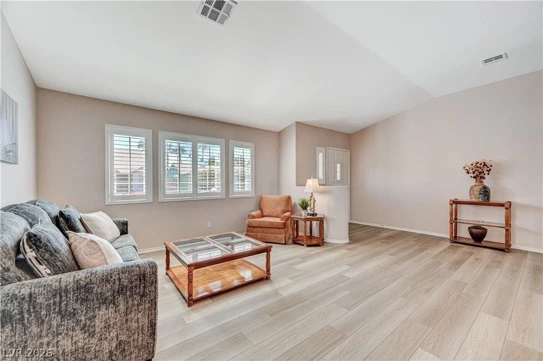 4404 Sophia Way photo 4