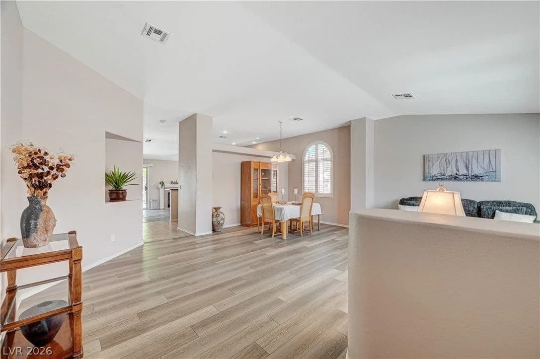 4404 Sophia Way photo 3