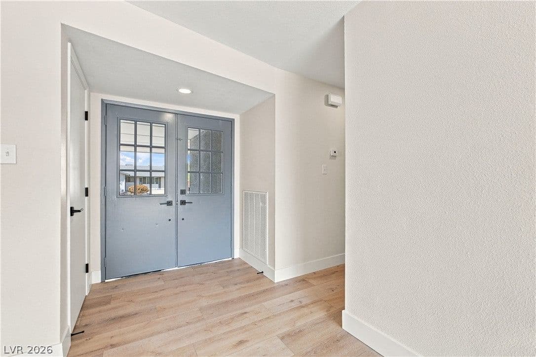 4361 El Antonio Place photo 2