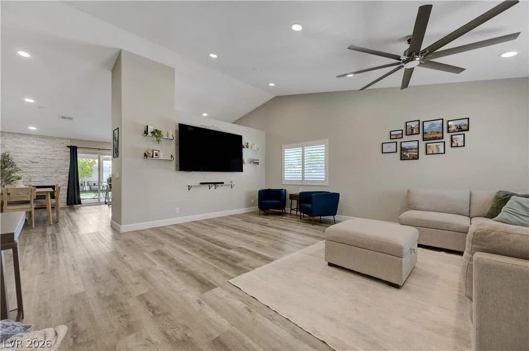 5101 Maverick Street photo 4