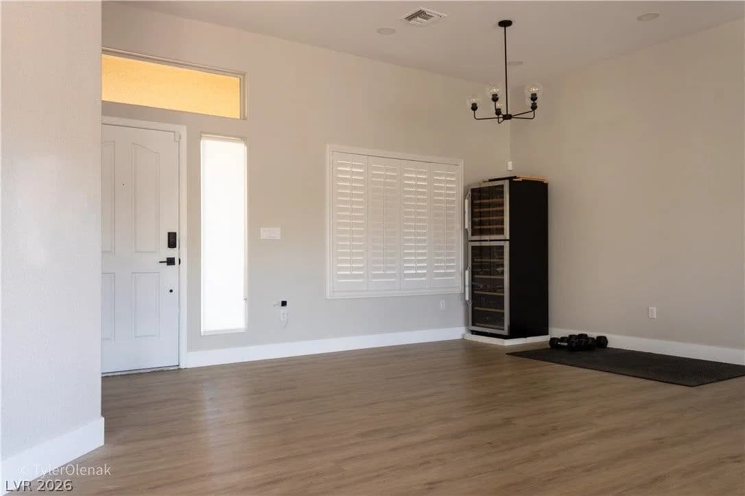 10508 Mission Lakes Avenue photo 4