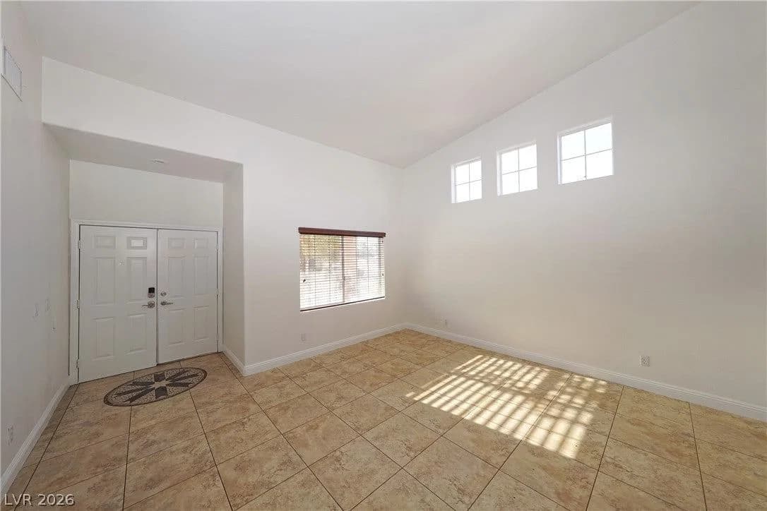 1002 Nimitz Court photo 2