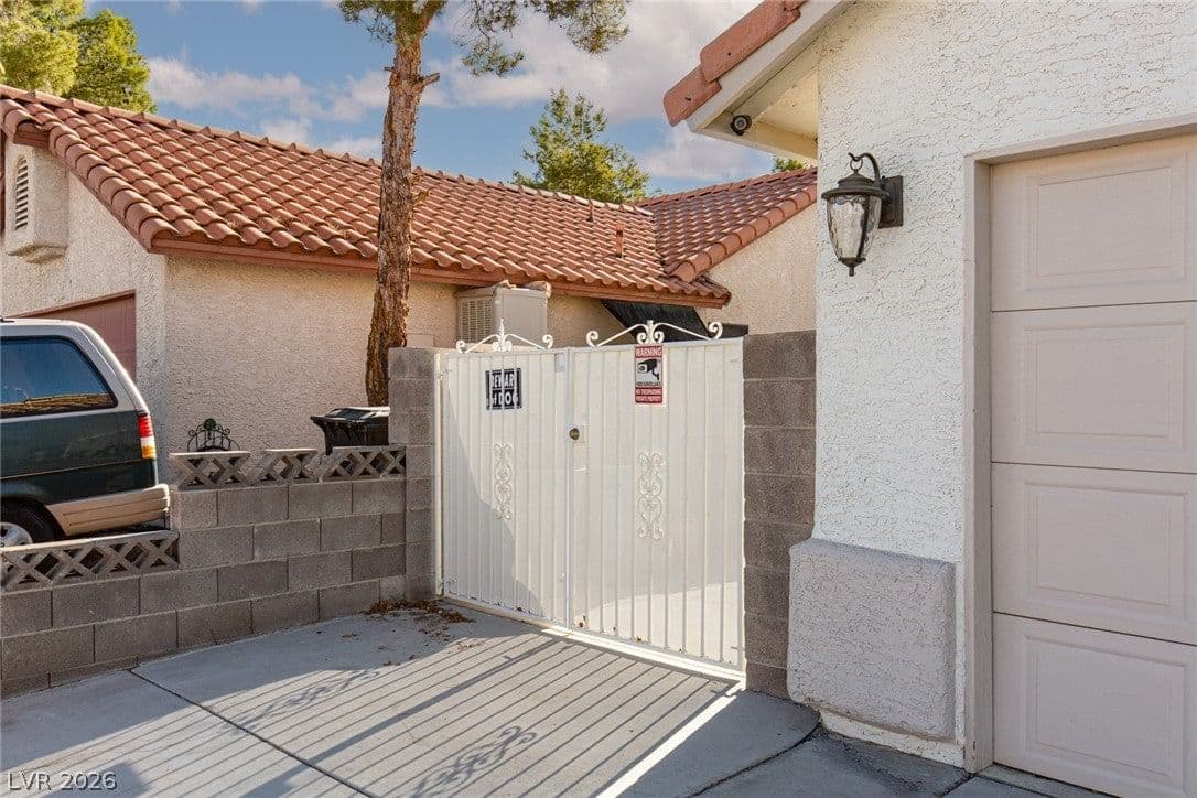 5008 Deep Forest Drive photo 5