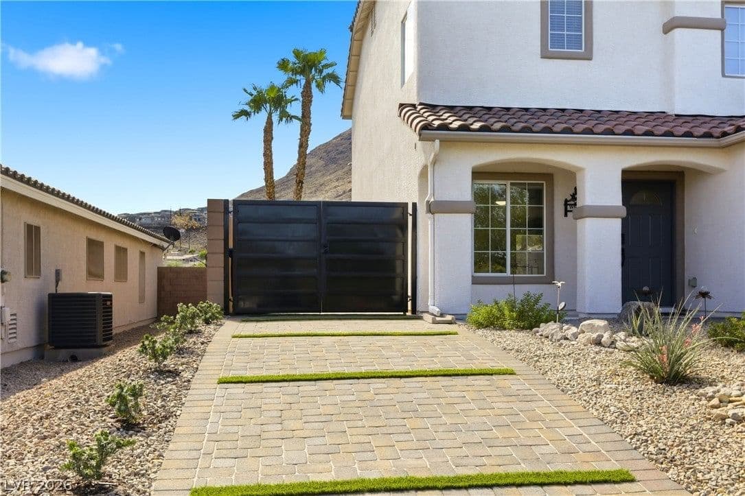 609 Backbone Mountain Drive photo 4