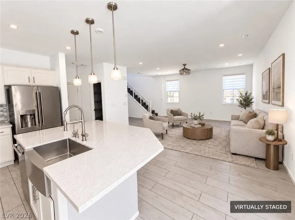 1033 Huckburn Avenue photo 4
