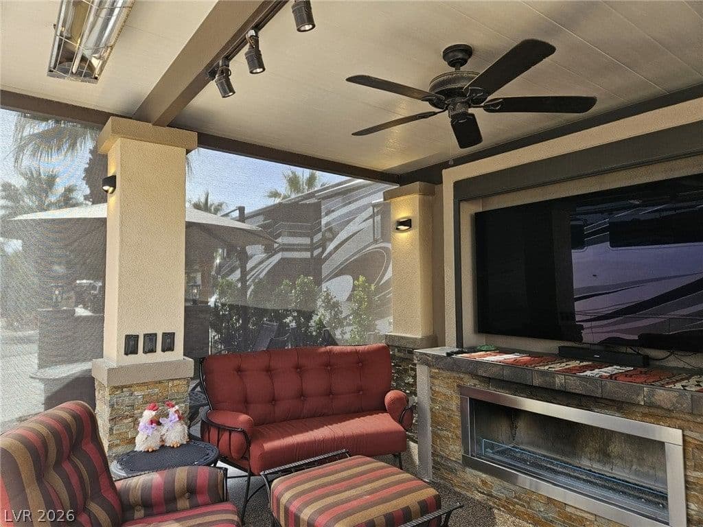8175 Arville Street photo 3
