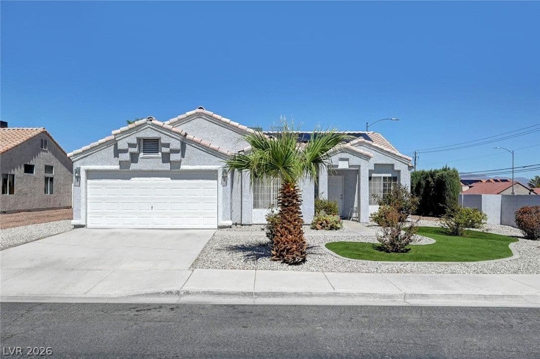 1508 Watercreek Drive photo 2