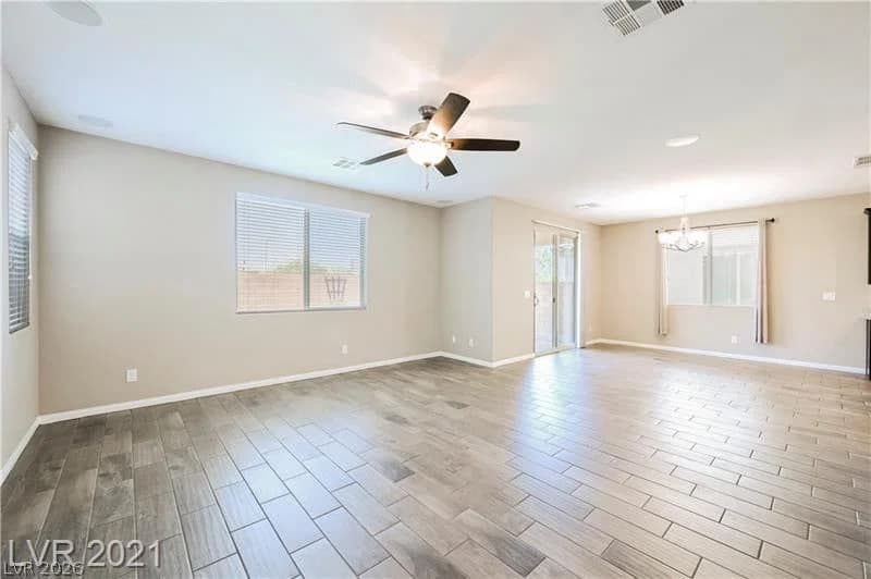 9940 Sunriver Meadows Avenue photo 4