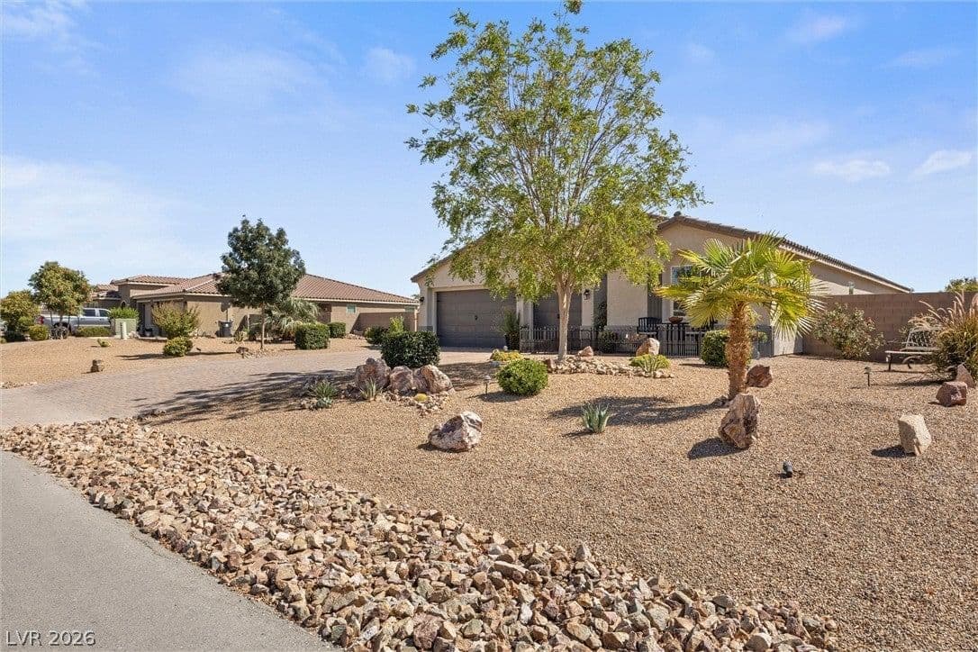 4641 Westmont Drive photo 2