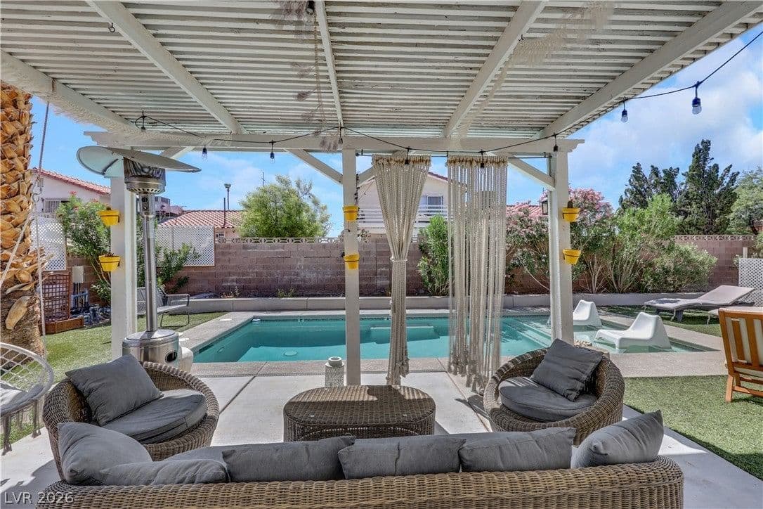 4080 Spitze Drive photo 2