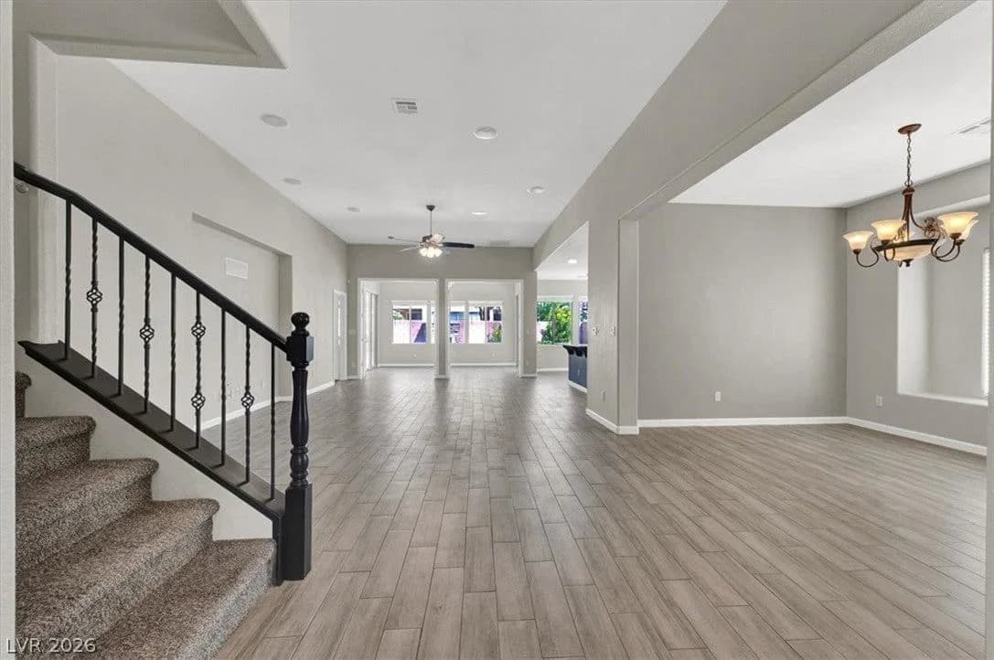 3836 Bowers Hollow Avenue photo 2