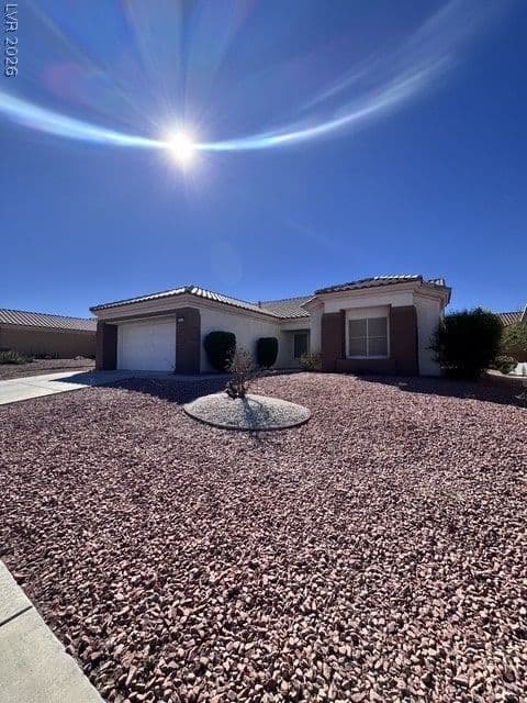 2625 Lotus Hill Drive photo 2