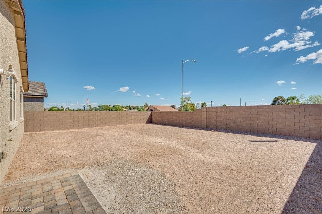 4715 Tindra Avenue photo 3