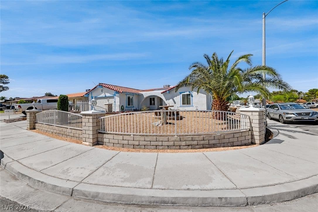 3107 Trueno Road photo 2