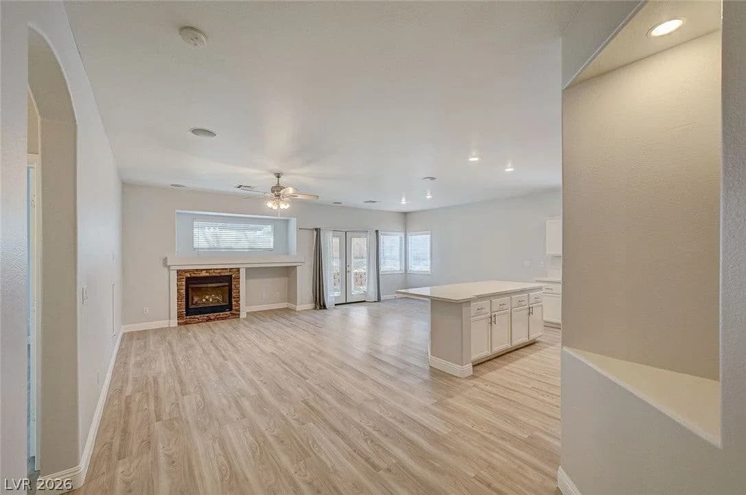 10661 Bardilino Street photo 4