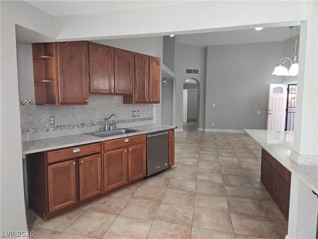 1954 Magnolia Drive photo 5