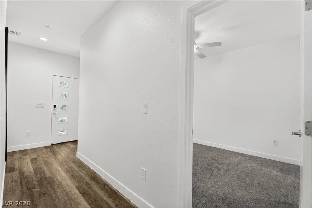 11469 Vibrant Heights Drive photo 3