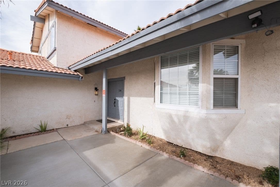 6356 Viking Road photo 2