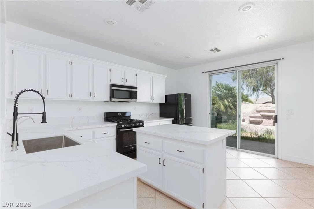 8212 Calico Wind Street photo 5