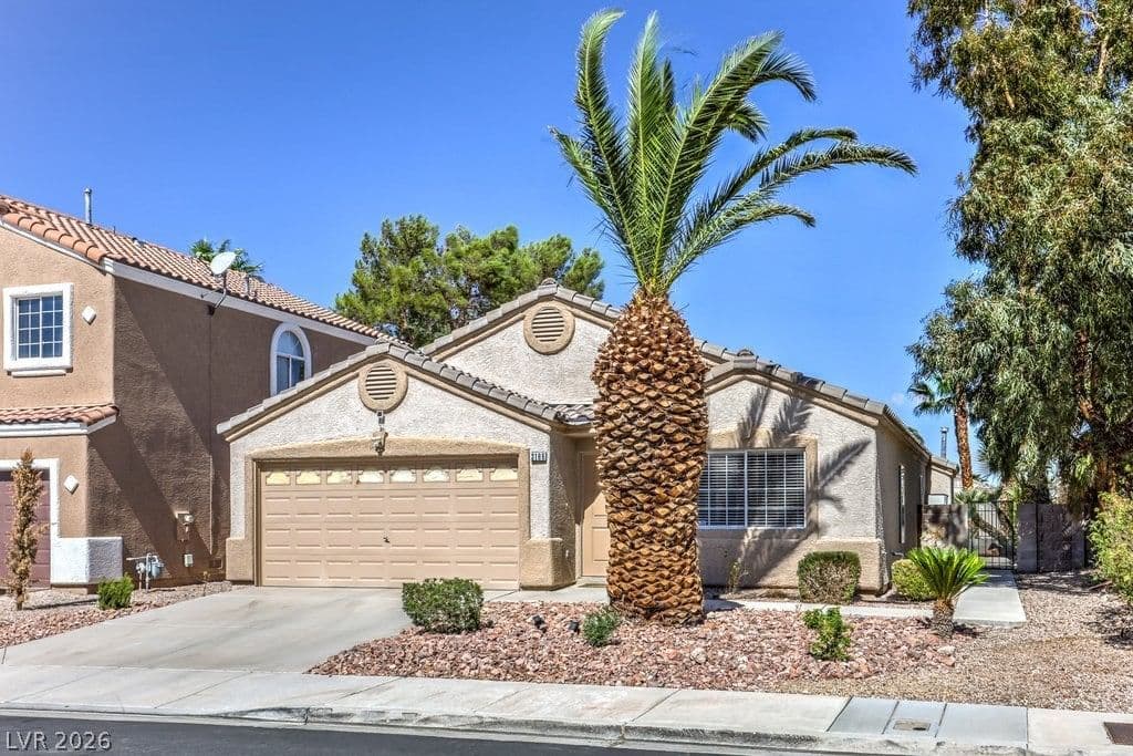 3186 CASTLE CANYON Avenue photo 2