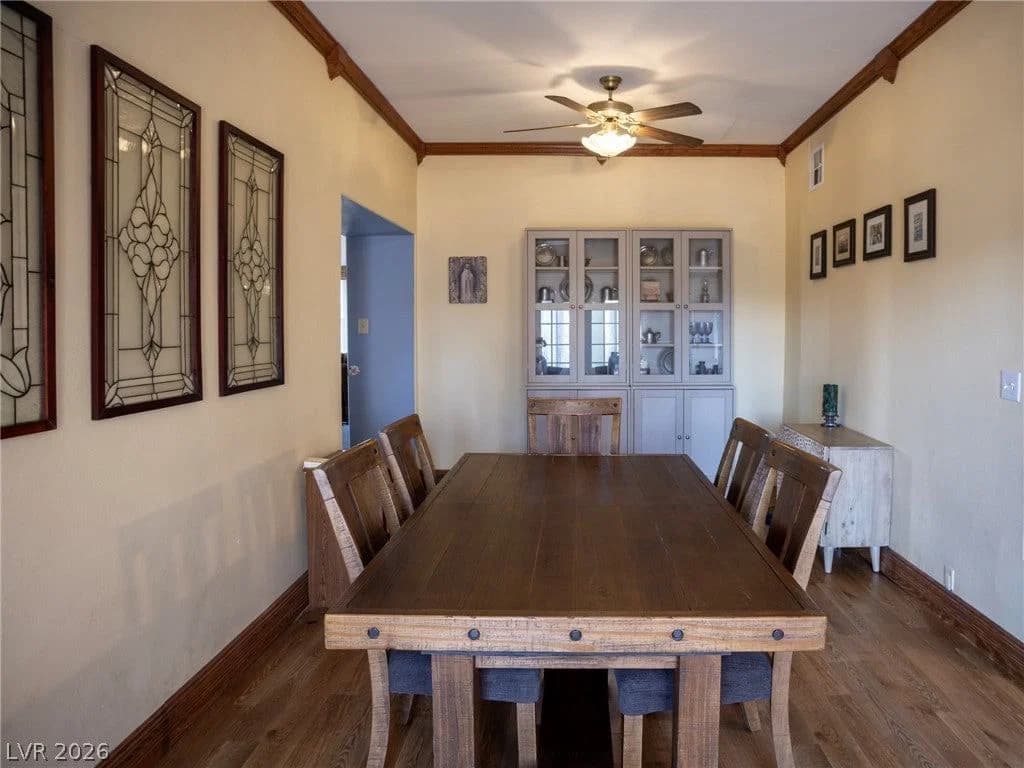560 Bonelli Avenue photo 5