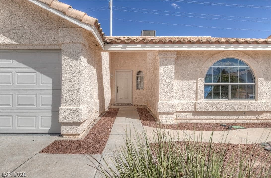918 Ambusher Street photo 4