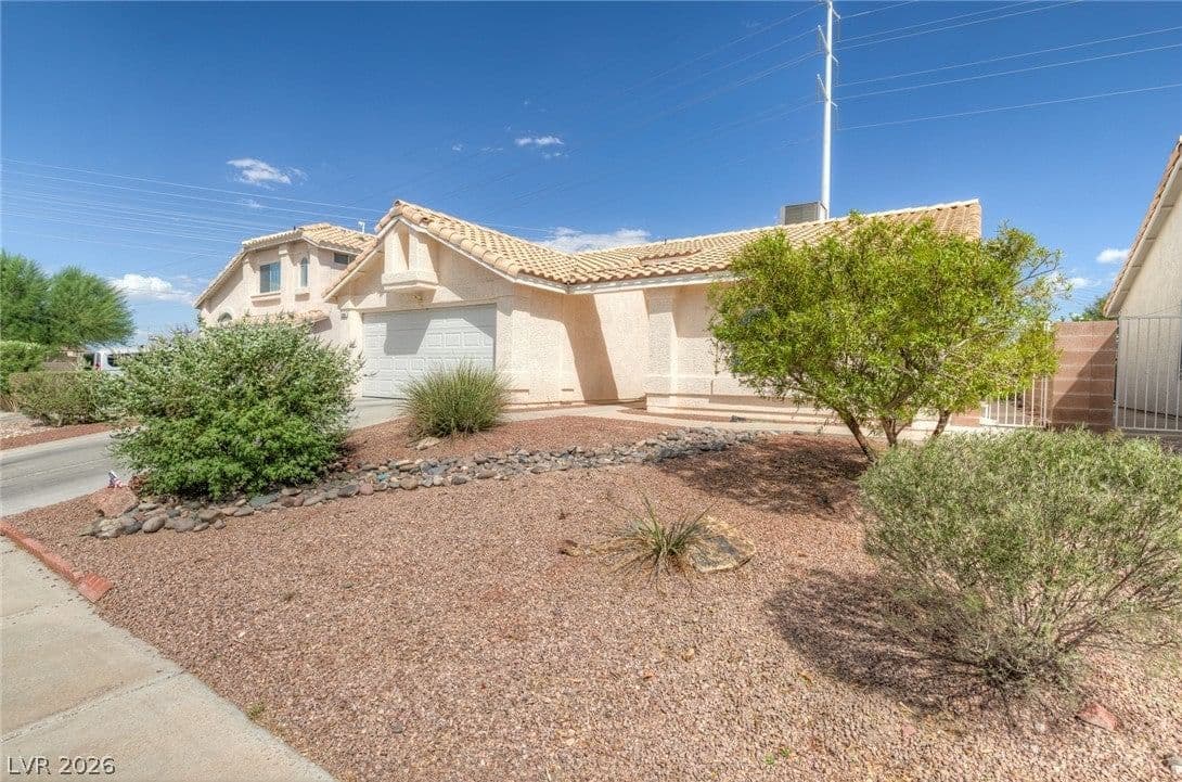 918 Ambusher Street photo 3