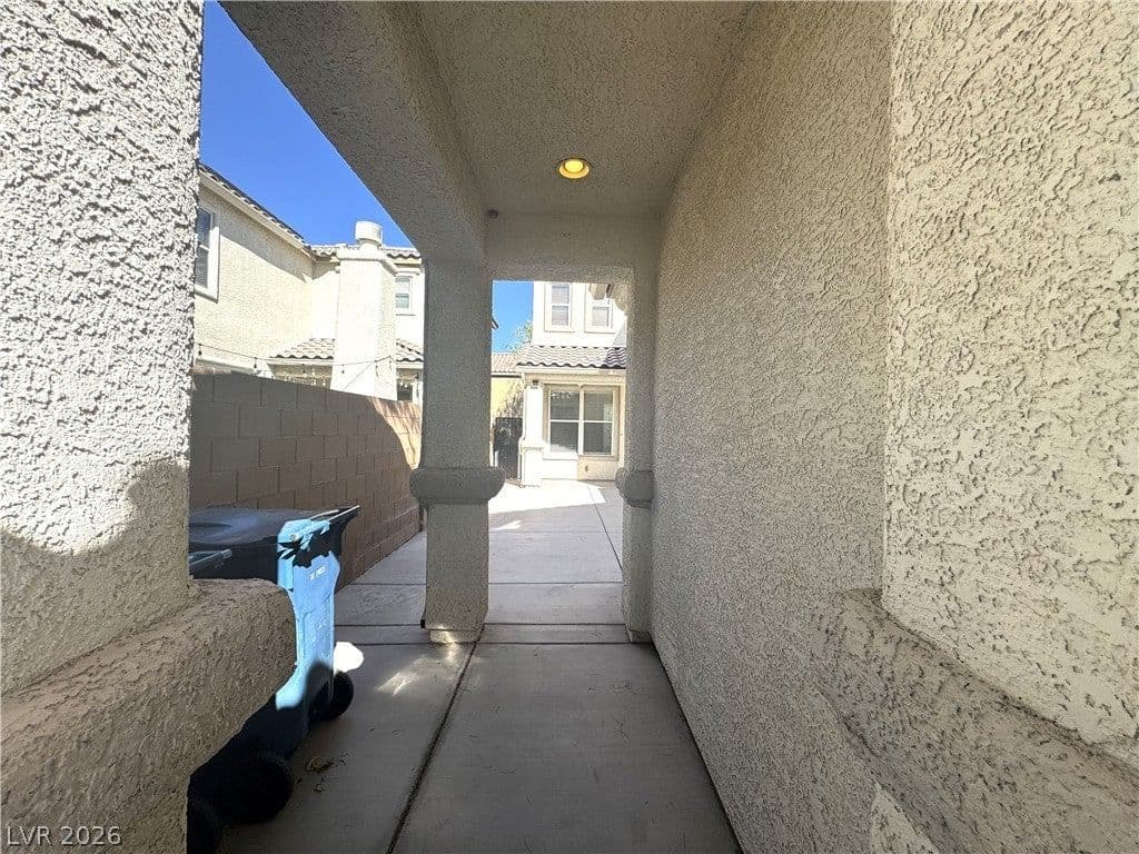 8986 Ellenbrook Street photo 2