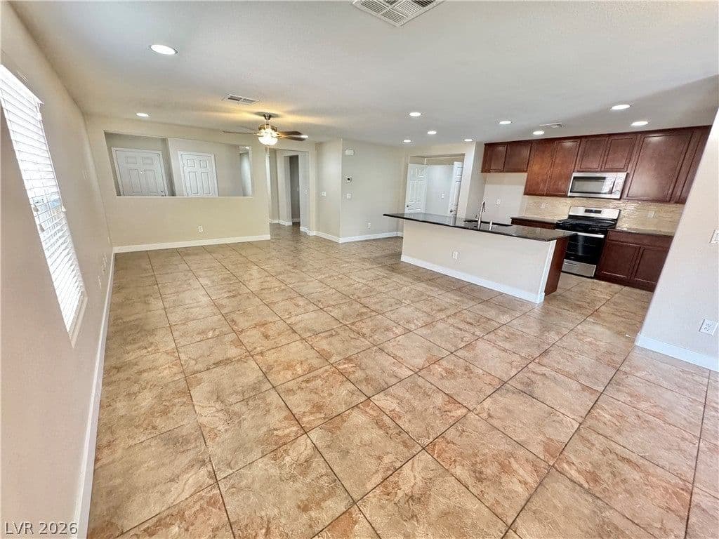 4320 Hatch Bend Avenue photo 4