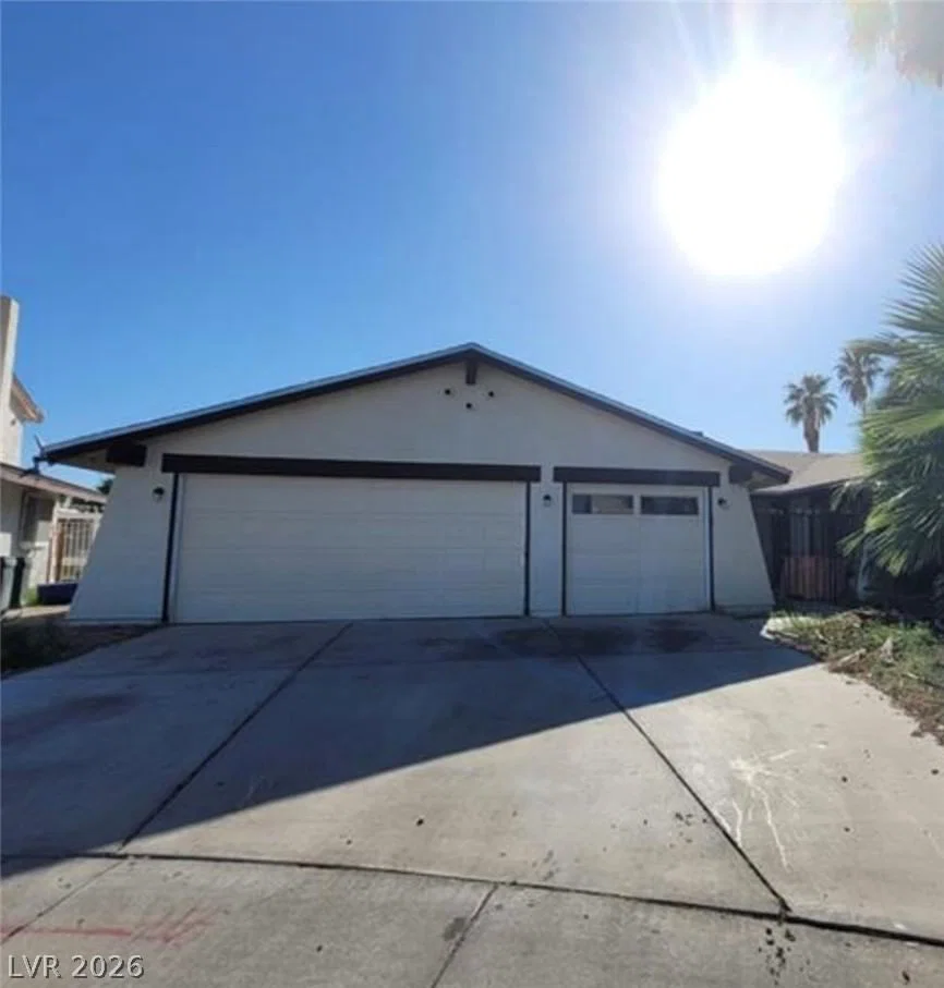 1673 Caliente Court