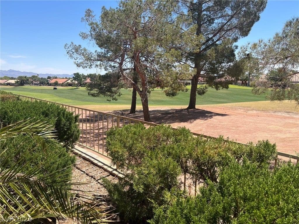 2712 Crown Ridge Drive